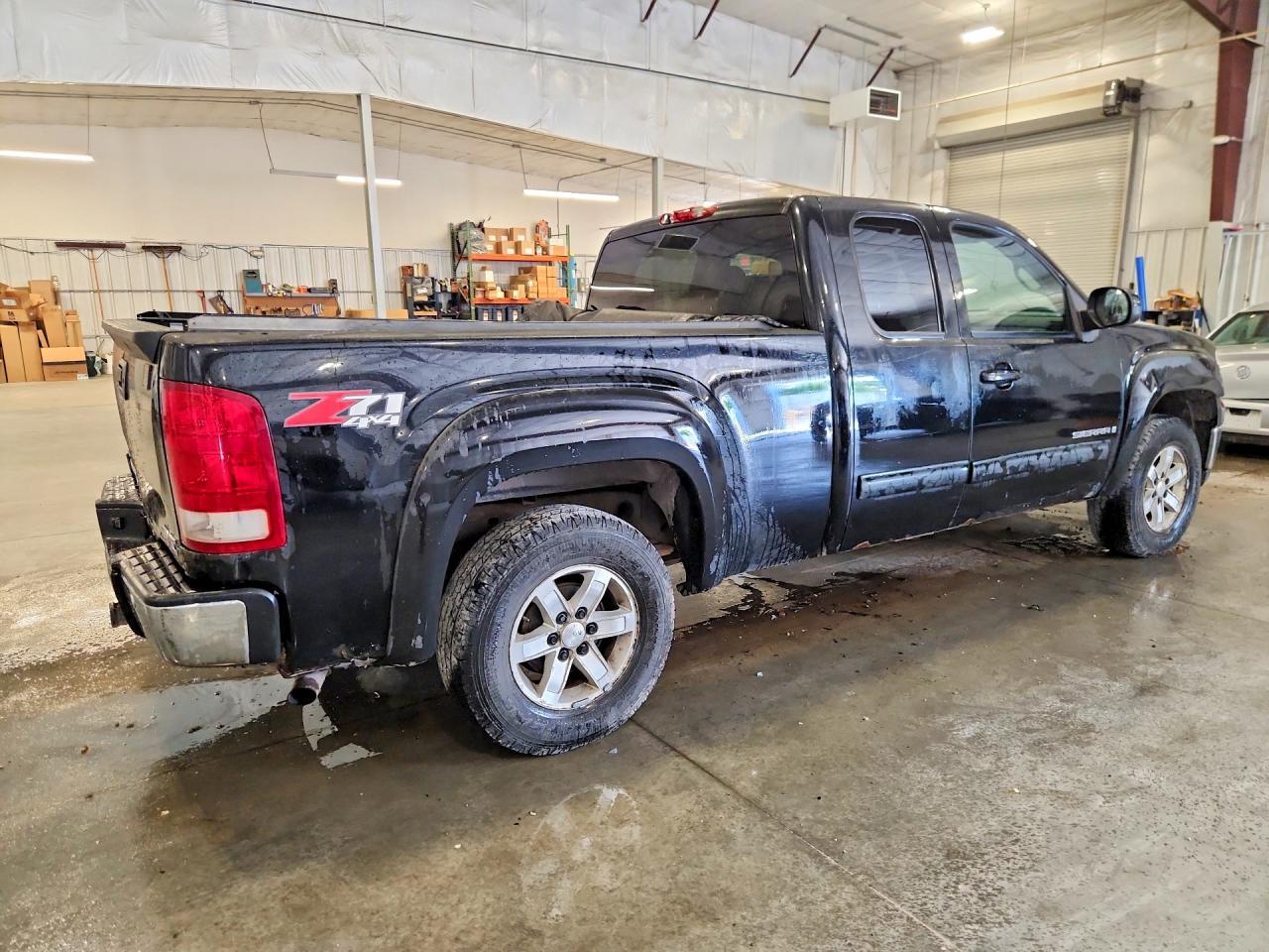 2008 GMC Sierra K1500 - Image 3