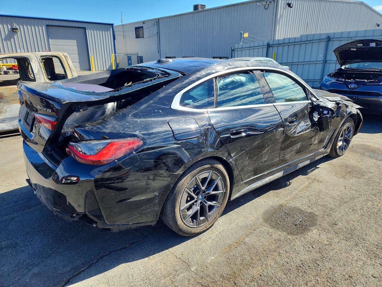 2023 BMW I4 Edrive 35 - Image 3