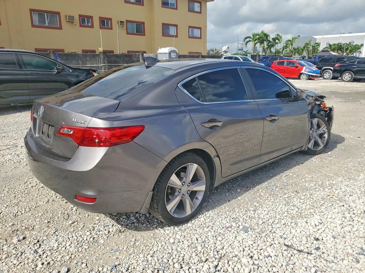 2013 Acura Ilx 20 Tech - Фото 3