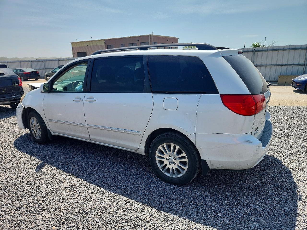 2010 Toyota Sienna Xle Limited - Фото 2
