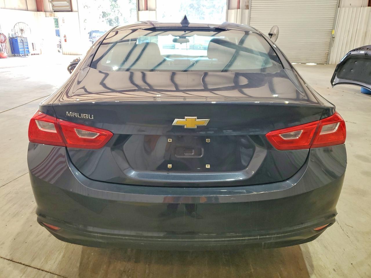 2022 Chevrolet Malibu Ls - Фото 6