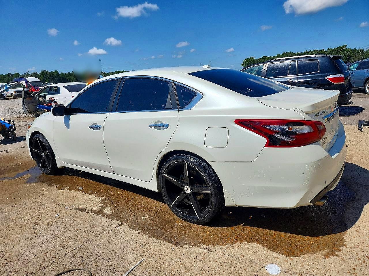 2018 Nissan Altima 2.5 Sr - Фото 2
