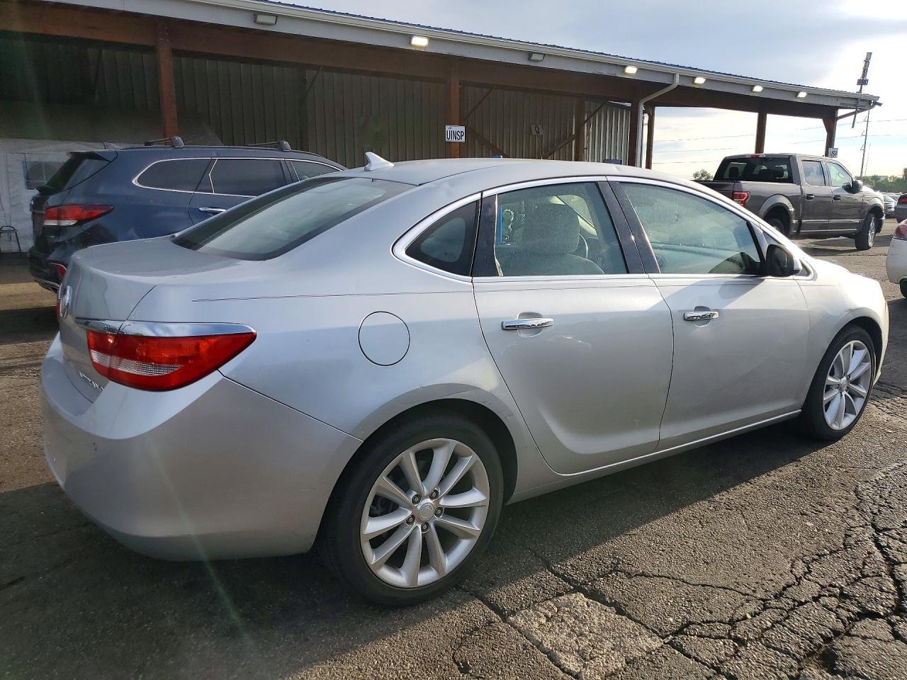 2012 Buick Verano Convenience - Фото 3