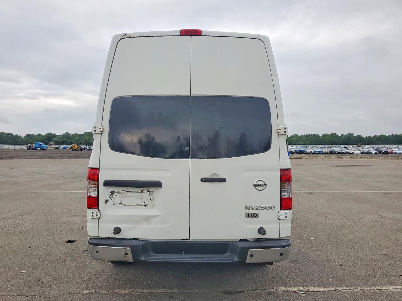 2013 Nissan Nv 2500 - Image 6