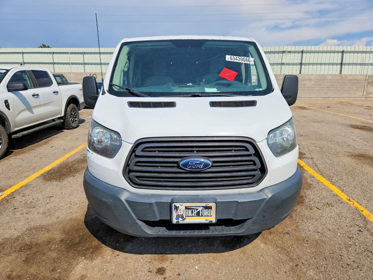 2015 Ford Transit T-150 - Фото 5