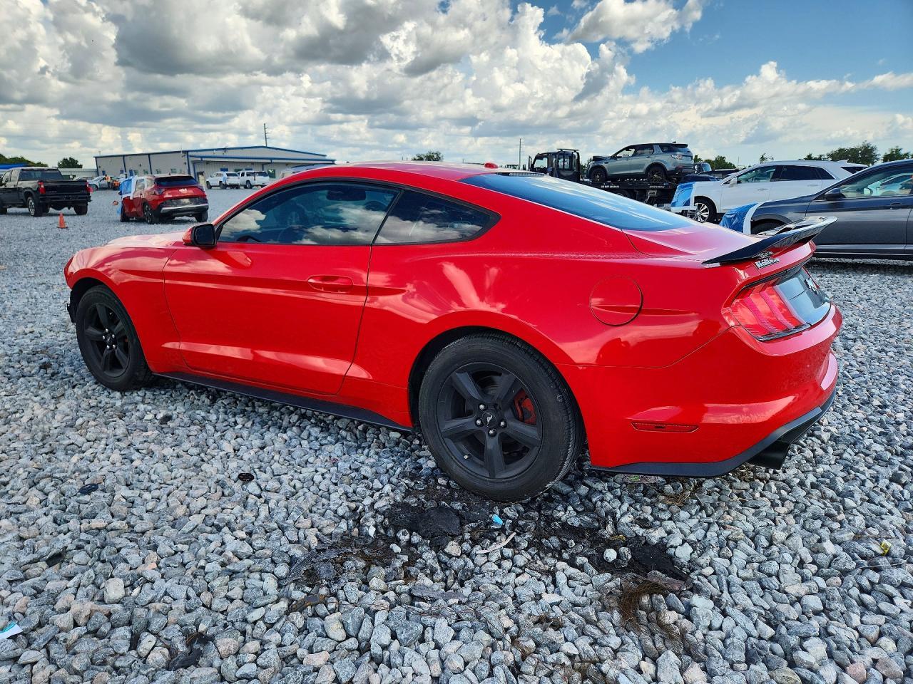 2019 Ford Mustang - Фото 2