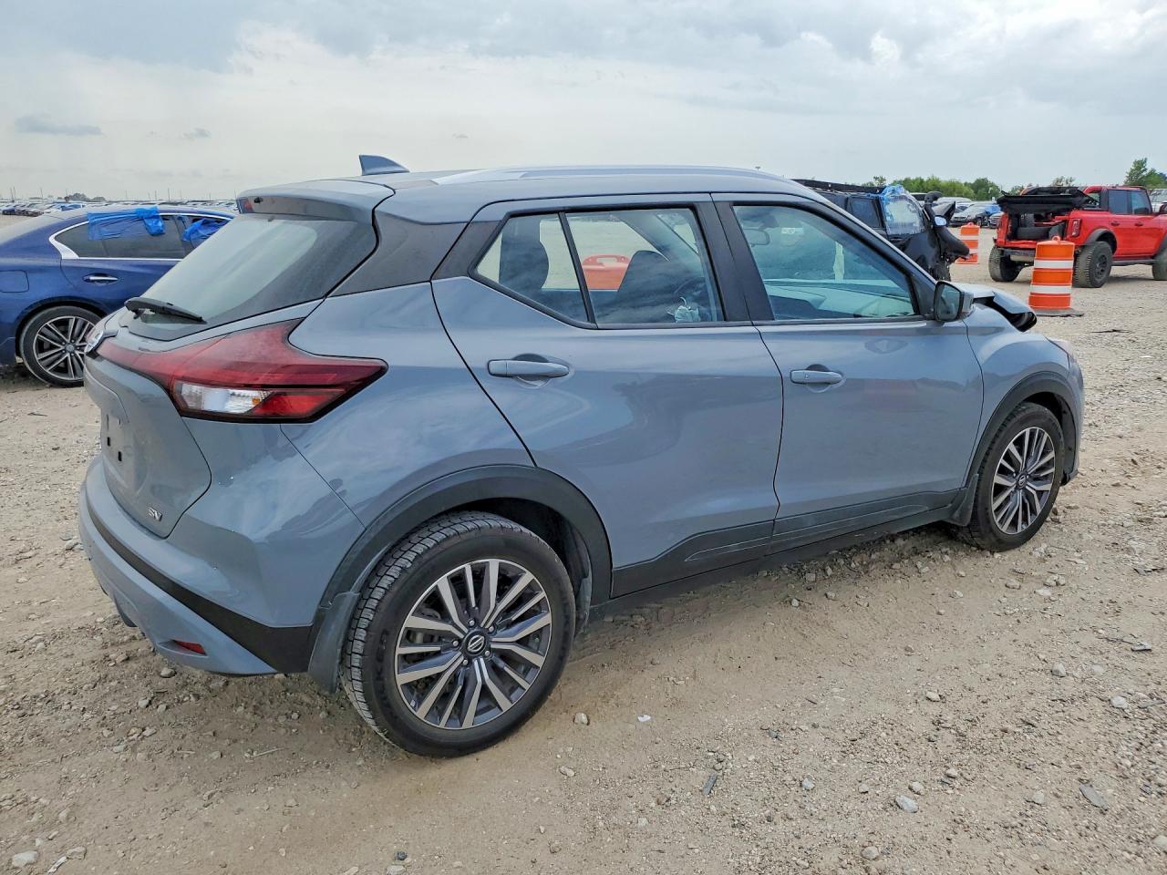 2021 Nissan Kicks Sv - Фото 3