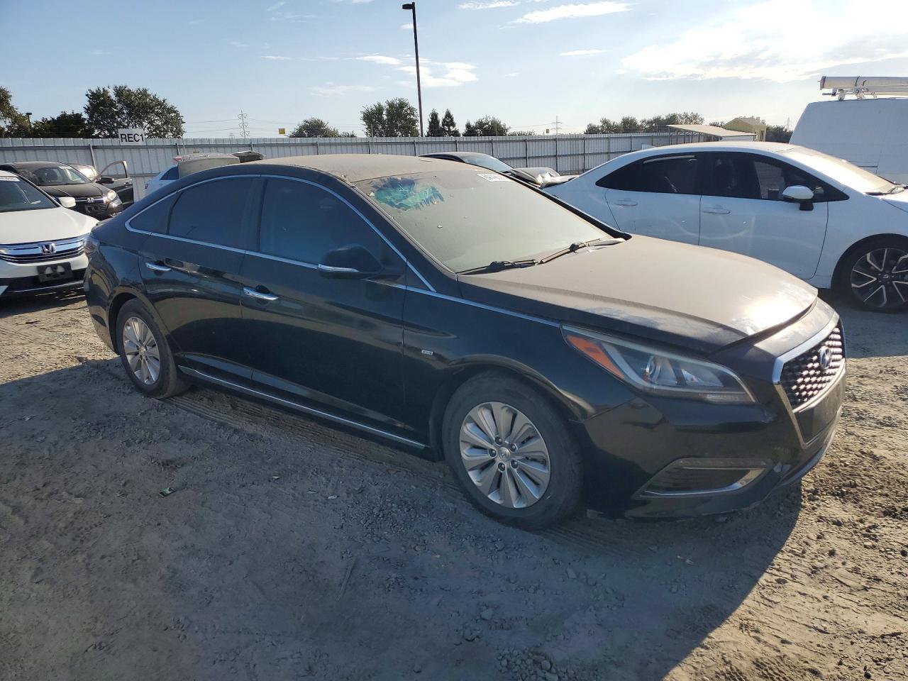 2016 Hyundai Sonata Hybrid Se - Image 4