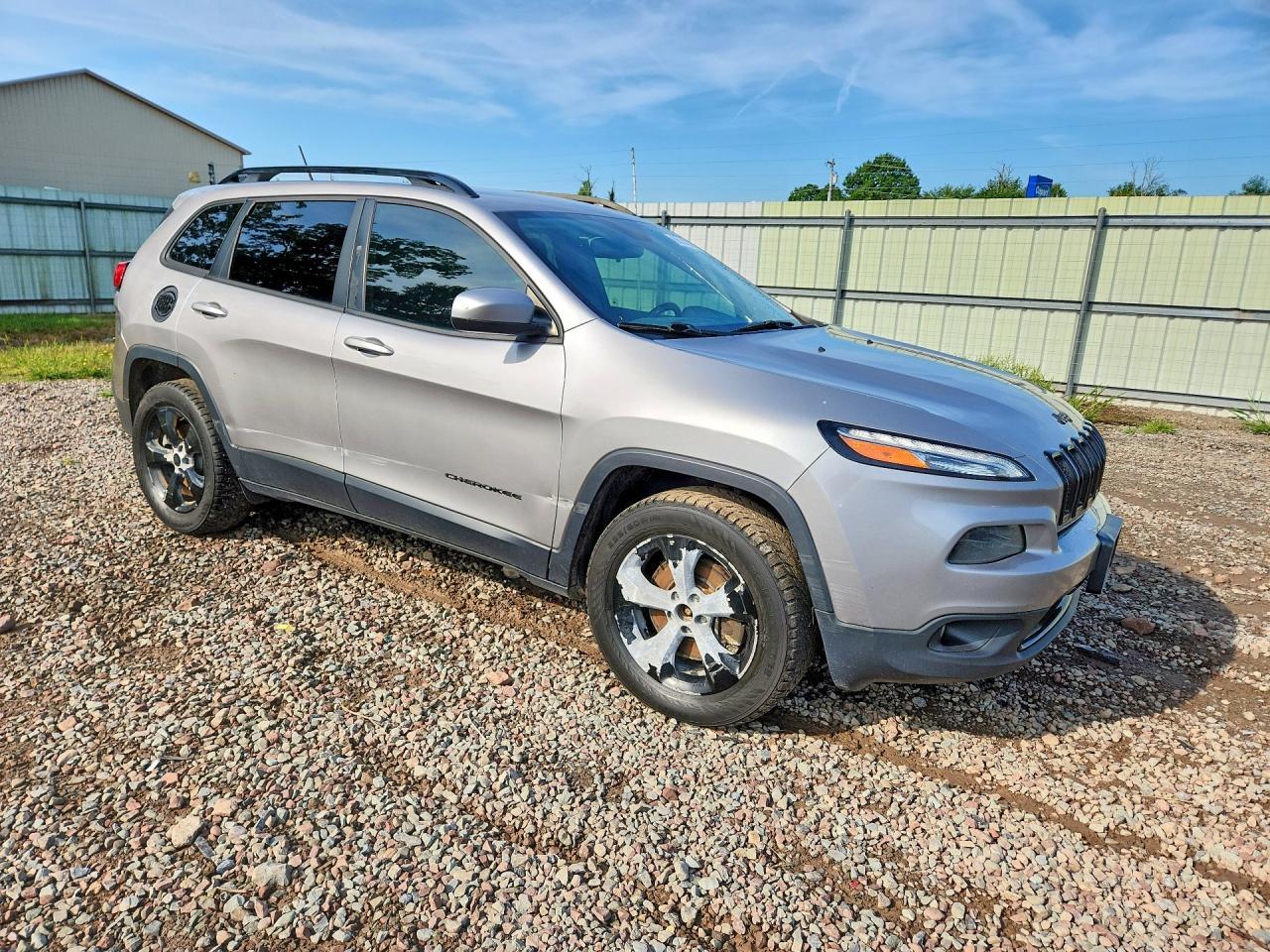 2018 Jeep Cherokee Latitude - Image 4
