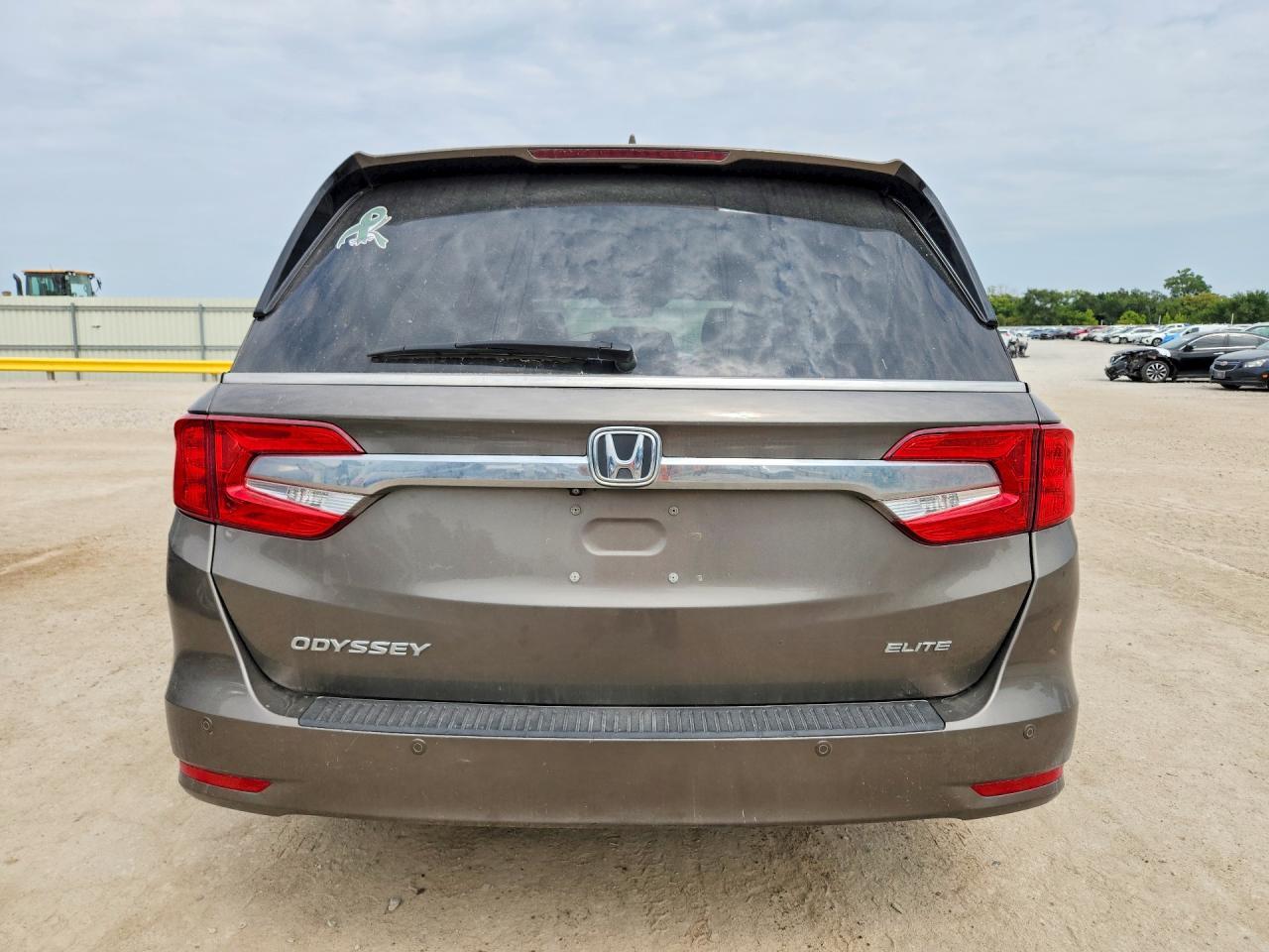 2019 Honda Odyssey Elite - Фото 6