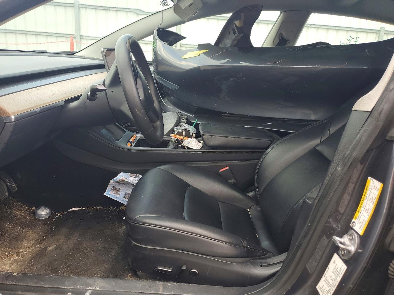 2022 Tesla Model 3 - Фото 7