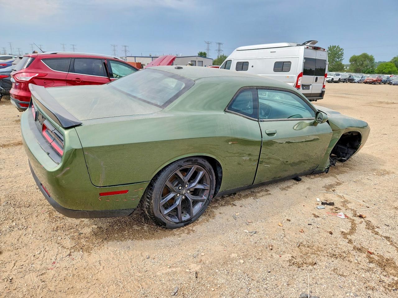 2022 Dodge Challenger Sxt - Фото 3