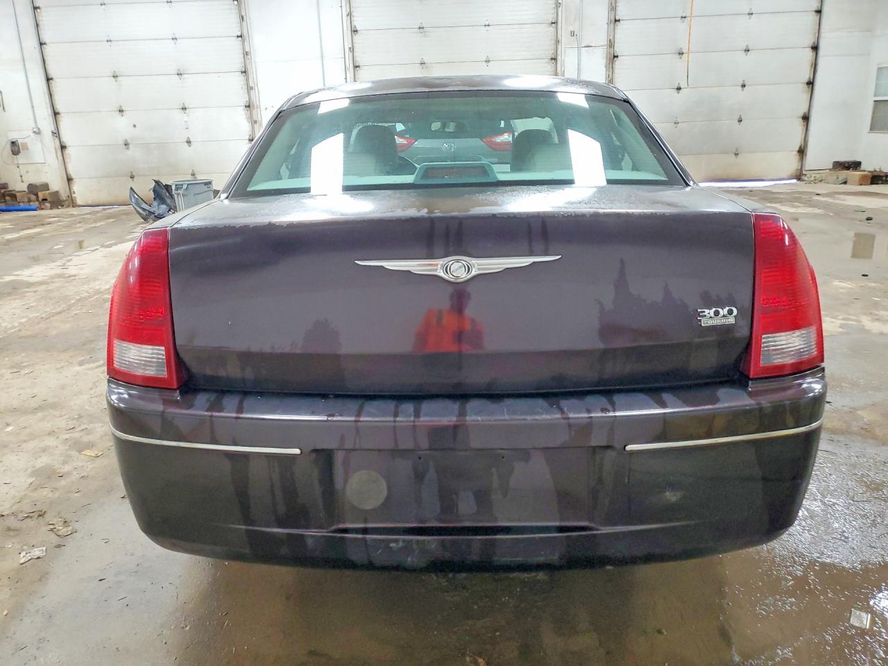 2005 Chrysler 300 Touring - Фото 6
