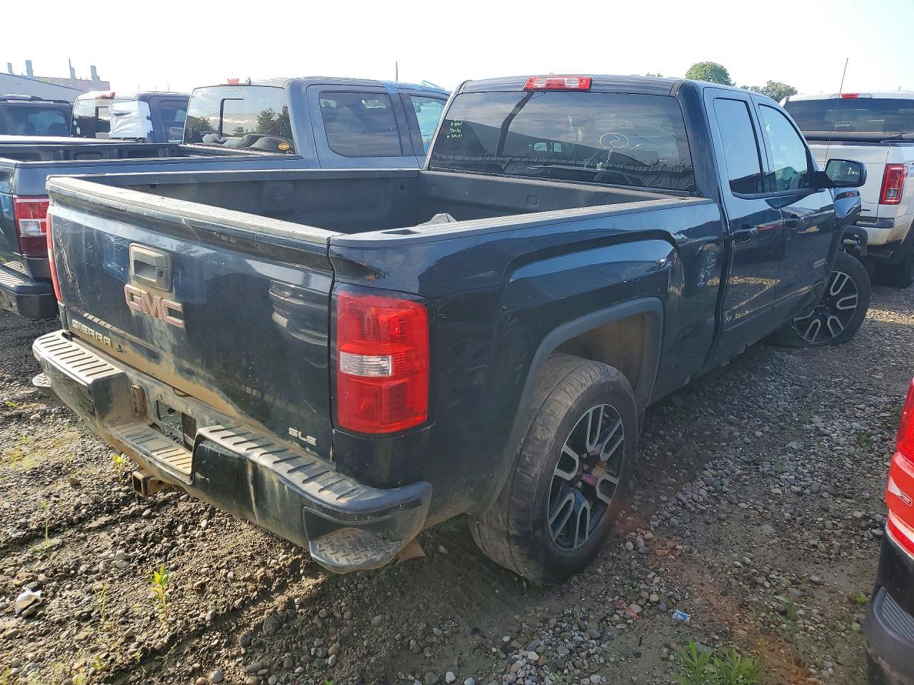 2017 GMC Sierra K1500 Sle - Фото 3