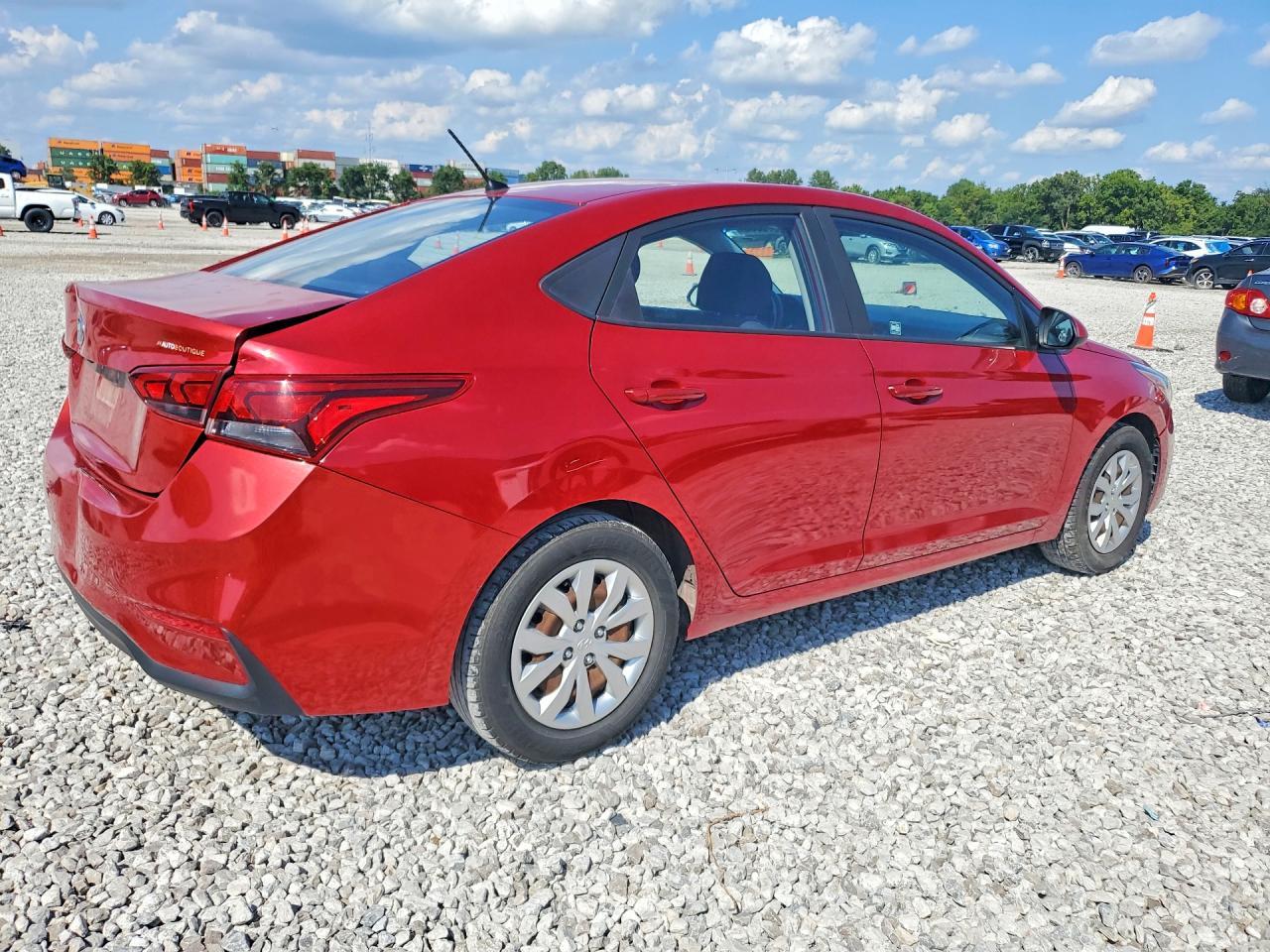 2018 Hyundai Accent Se - Фото 3