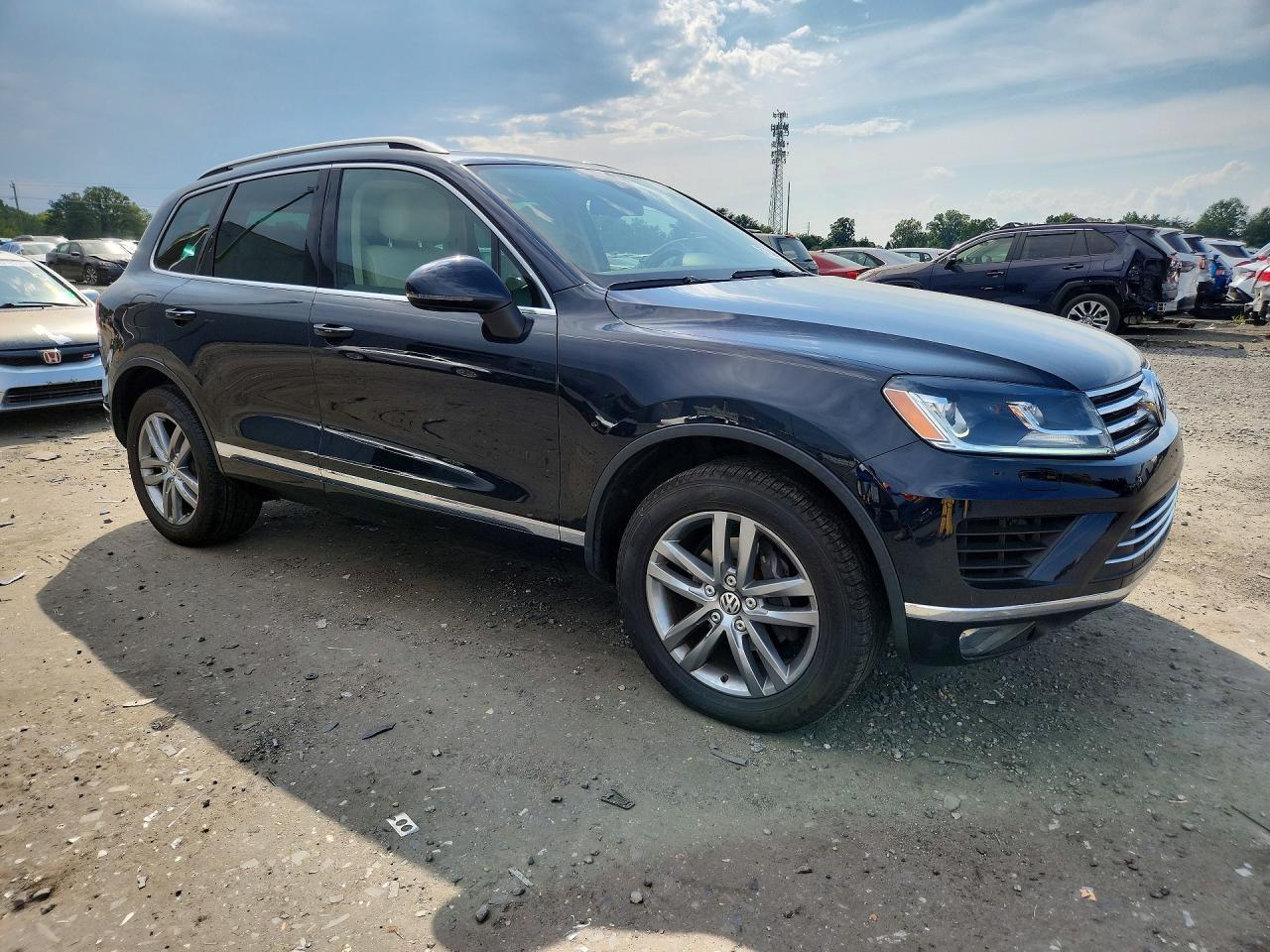 2015 Volkswagen Touareg V6 - Фото 4