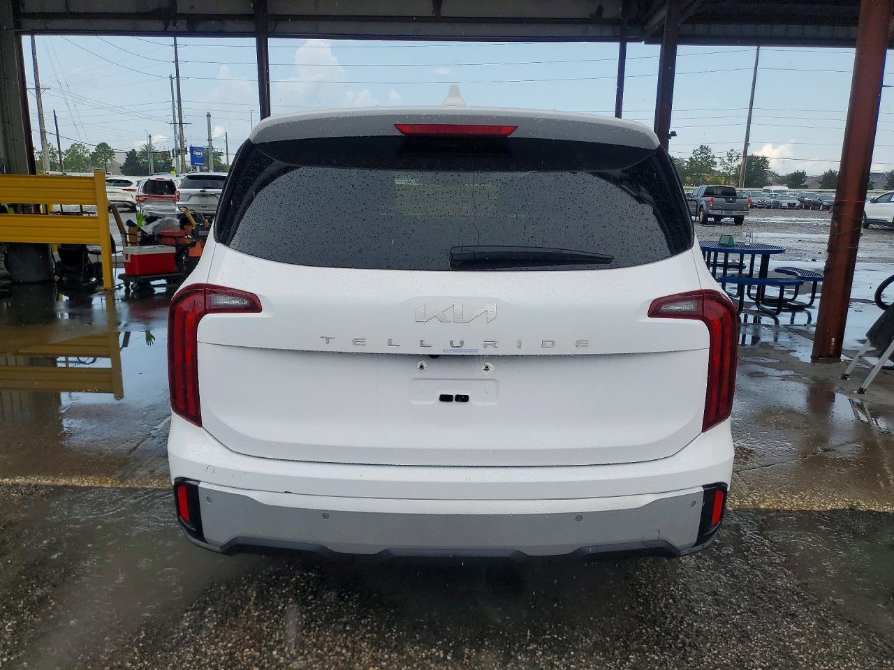 2024 Kia Telluride Lx - Image 6