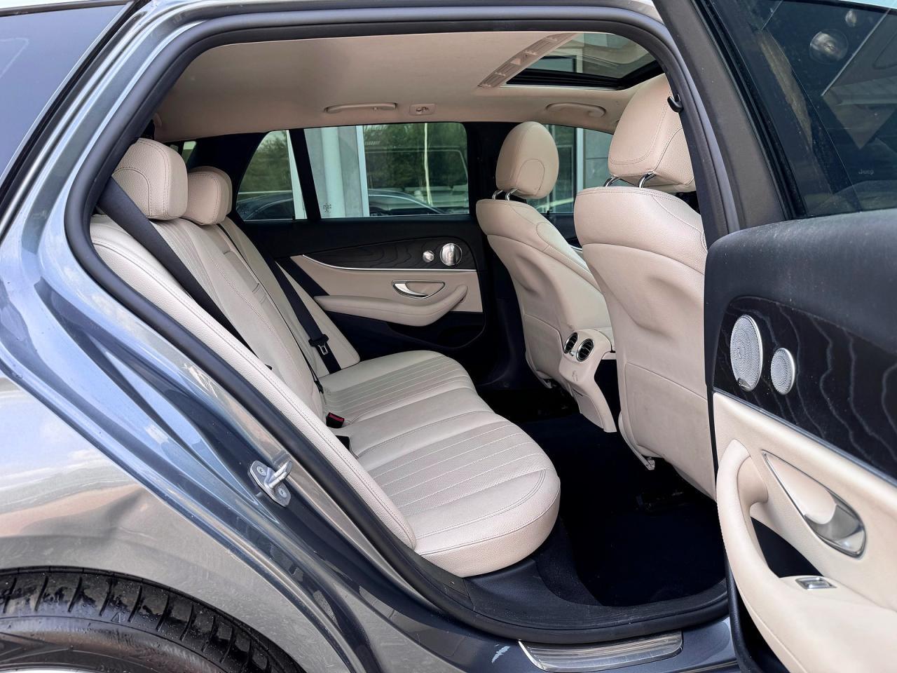 2017 Mercedes-Benz E 400 4Matic - Image 6