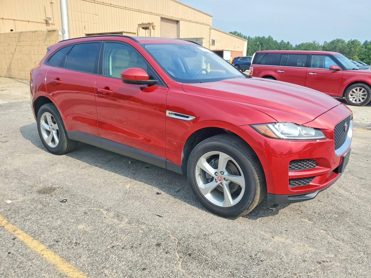 2018 Jaguar F-Pace Premium - Image 4