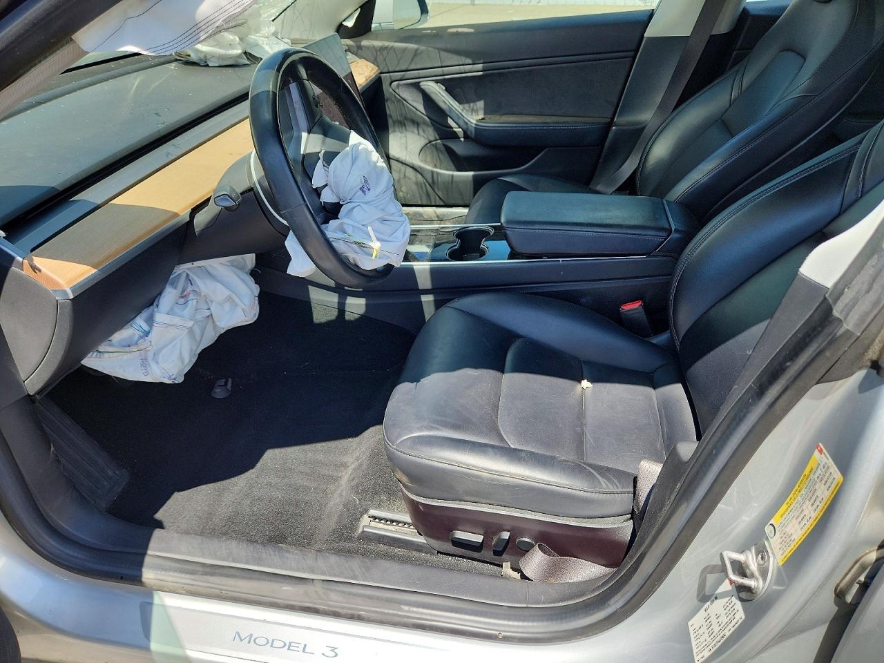 2018 Tesla Model 3 - Фото 7