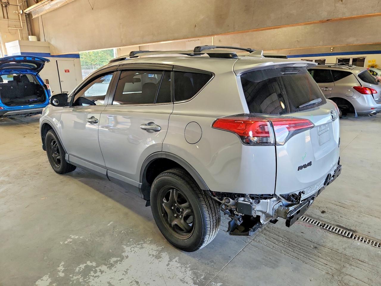 2018 Toyota Rav4 Xle - Фото 2