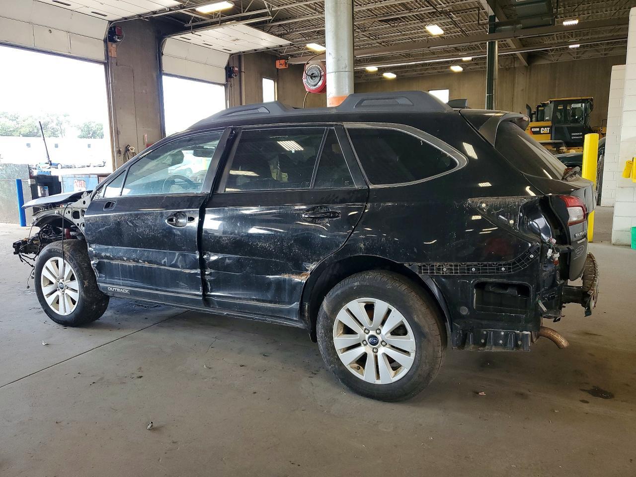 2017 Subaru Outback 2.5I Premium - Image 2