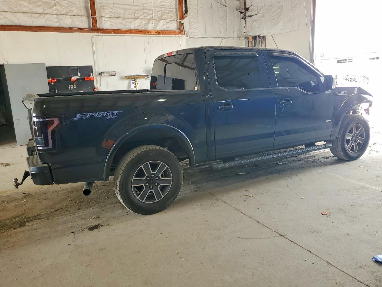 2015 Ford F150 Supercrew - Фото 3