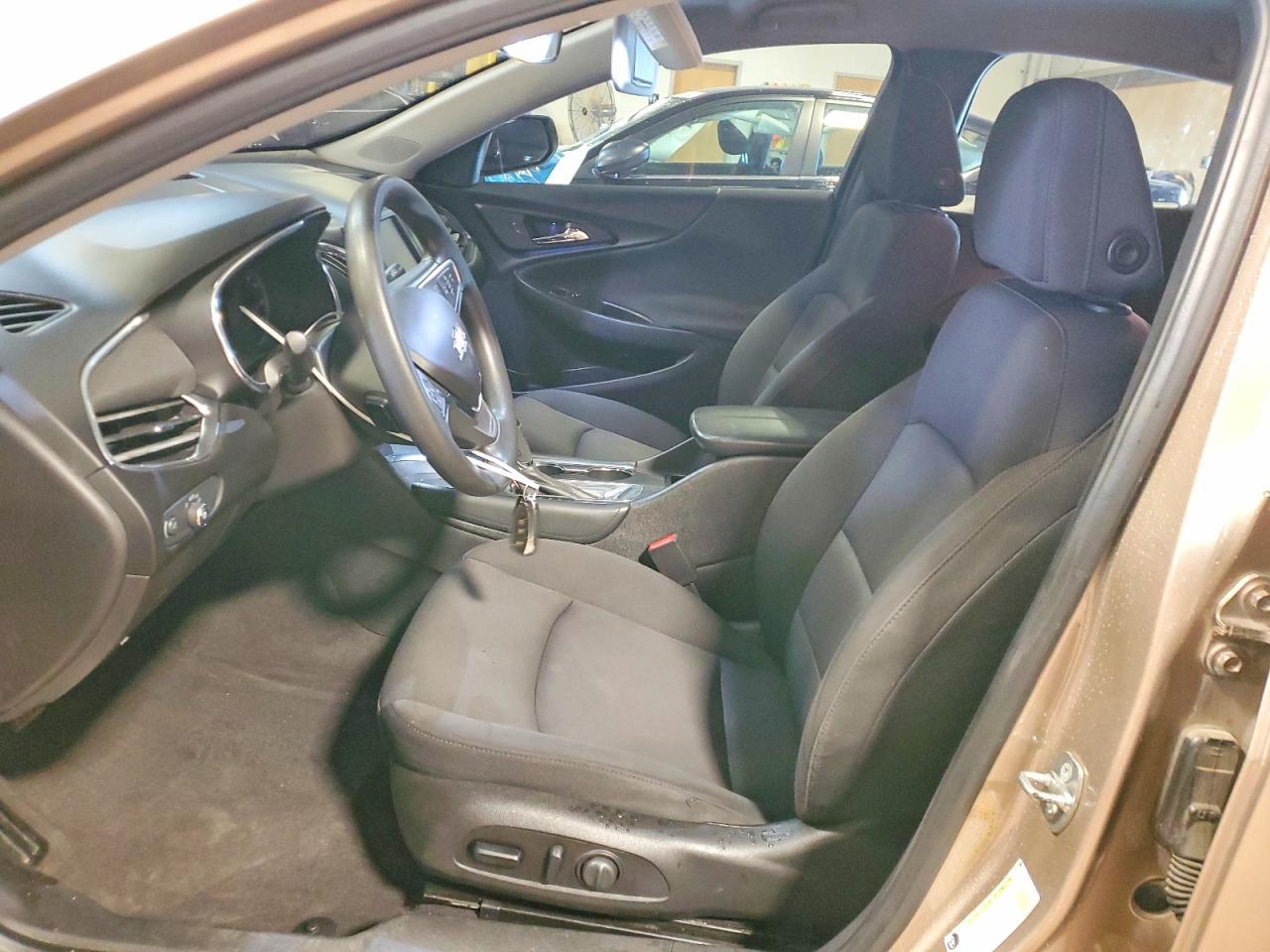 2018 Chevrolet Malibu Lt - Image 7