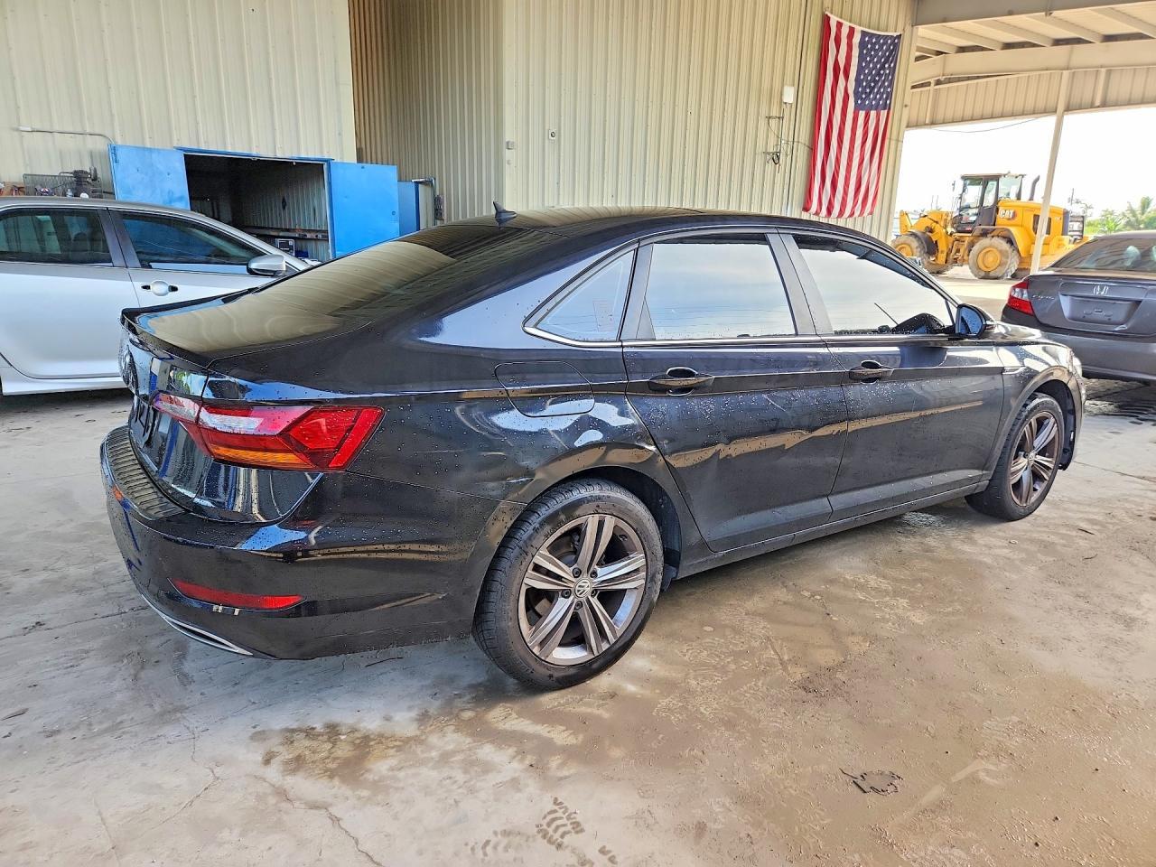 2019 Volkswagen Jetta S - Фото 3