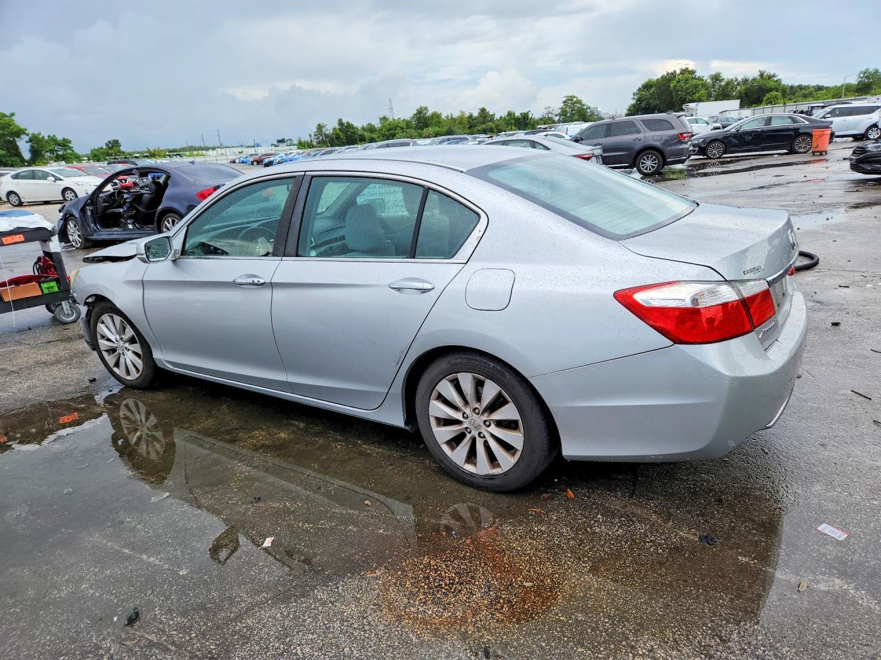 2015 Honda Accord Ex - Image 2