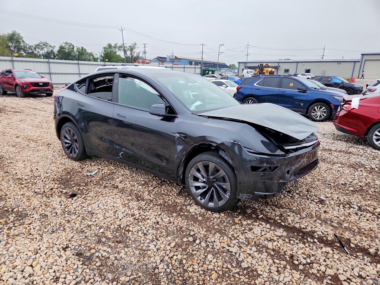 2026 Tesla Model Y - Image 4