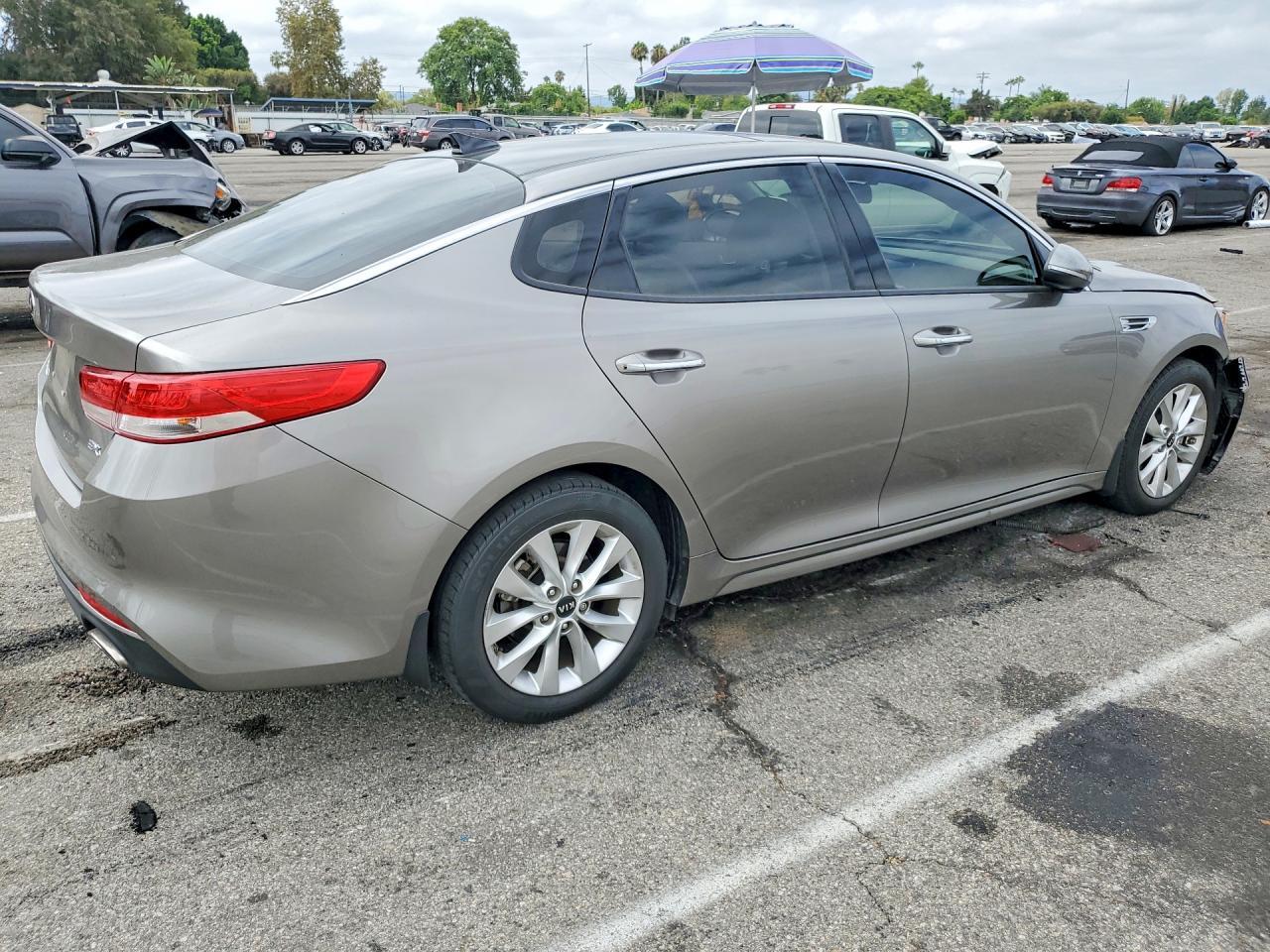 2018 Kia Optima Ex - Фото 3