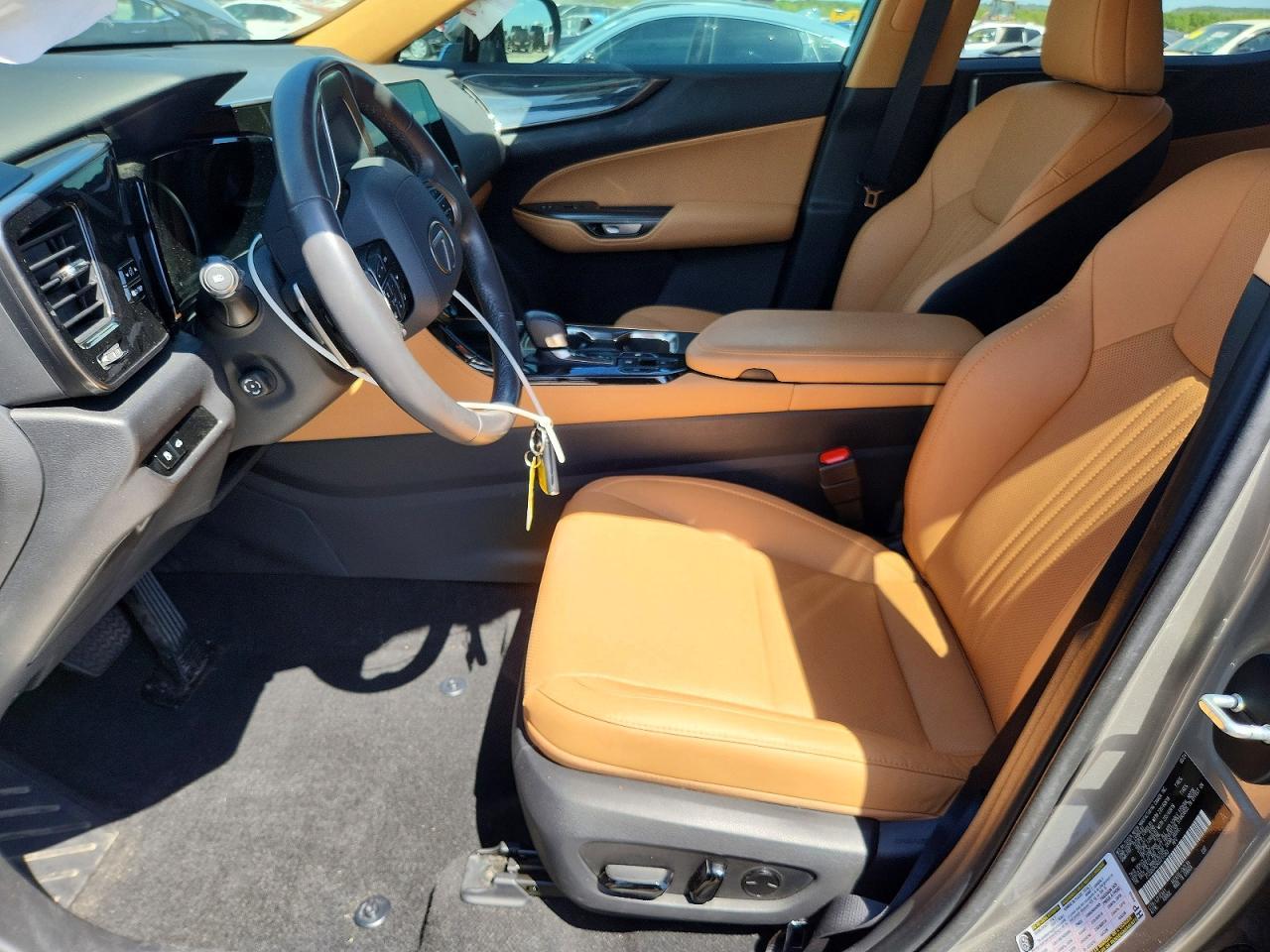 2025 Lexus Nx 250 Premium - Image 7