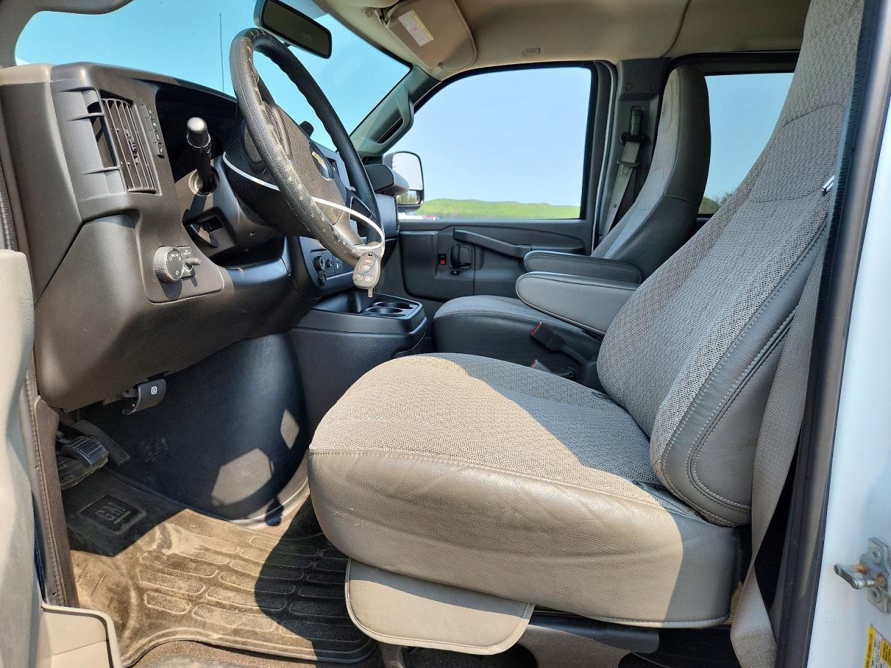 2016 Chevrolet Express G3500 Lt - Image 7