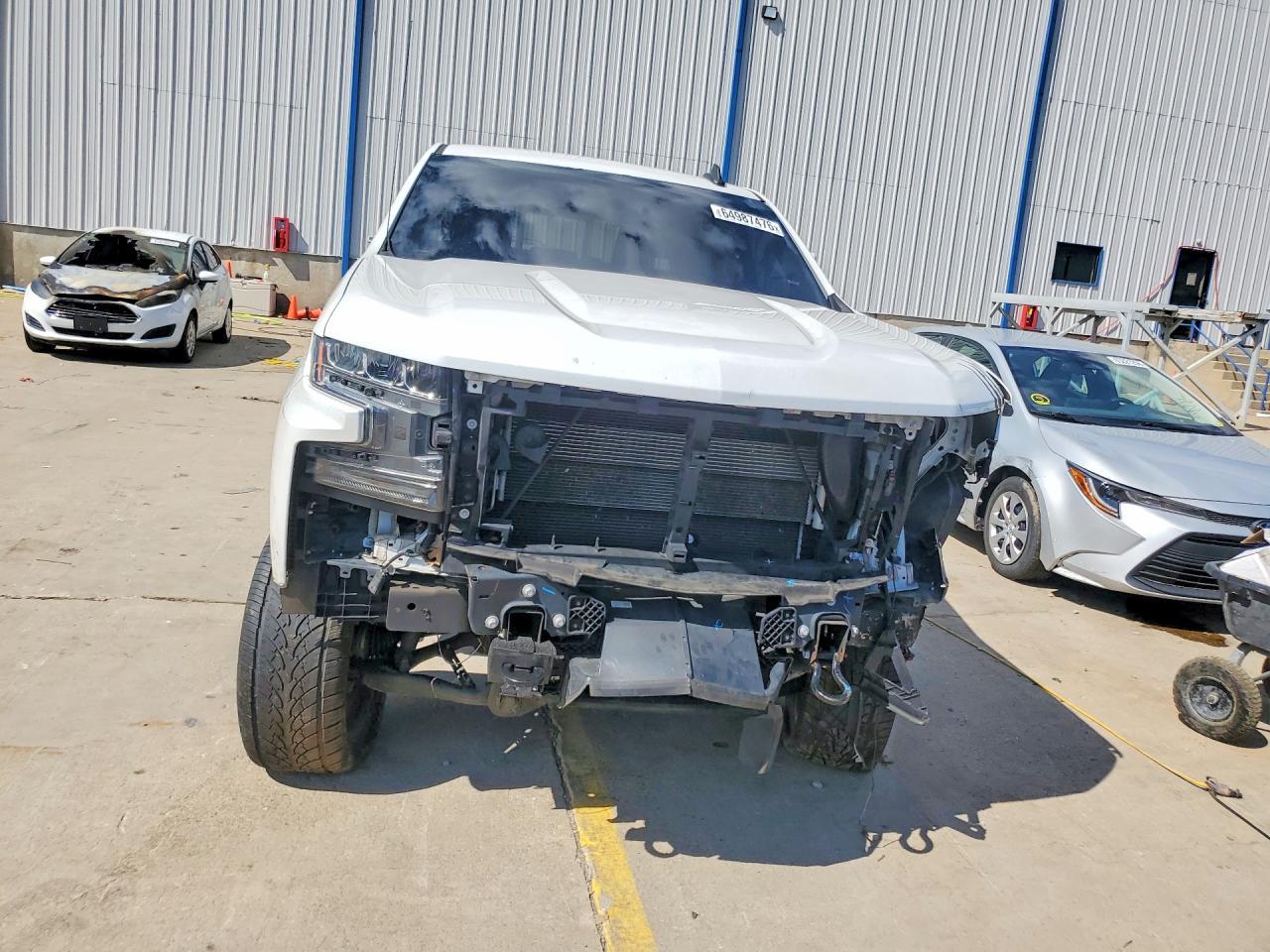 2019 Chevrolet Silverado K1500 Rst - Image 5