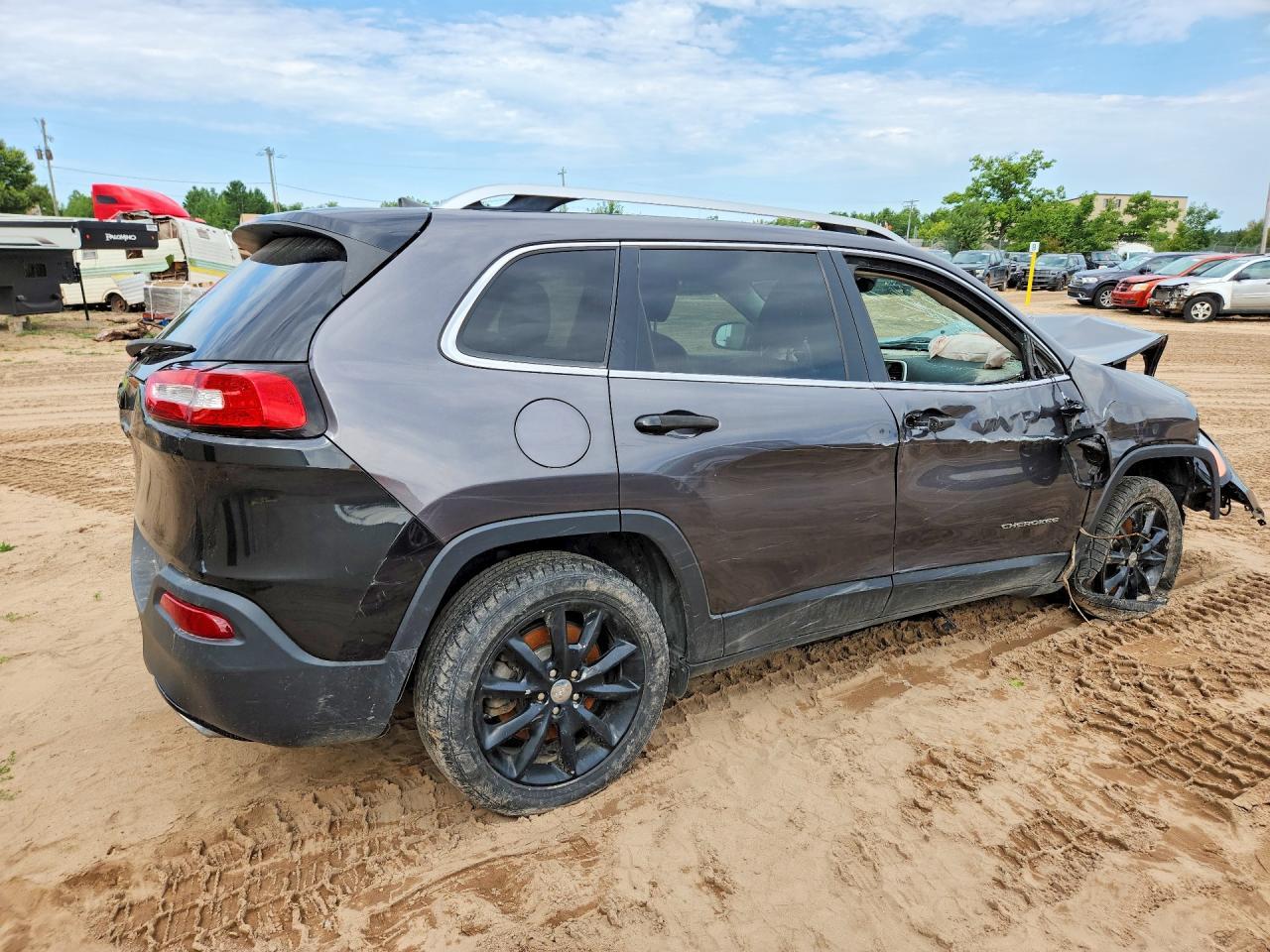 2018 Jeep Cherokee Latitude Plus - Фото 3
