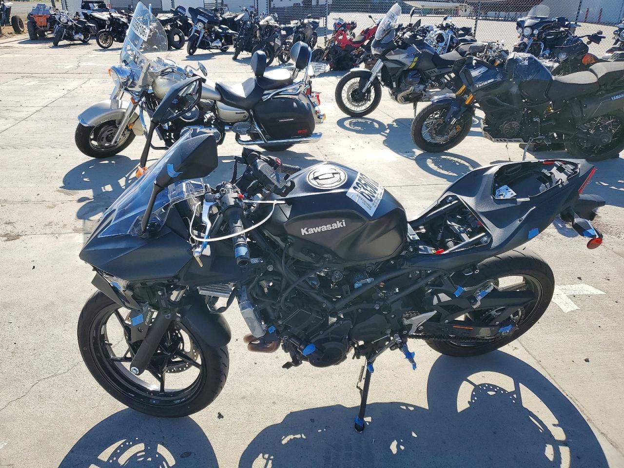 2026 Kawasaki Ex500 - Image 3
