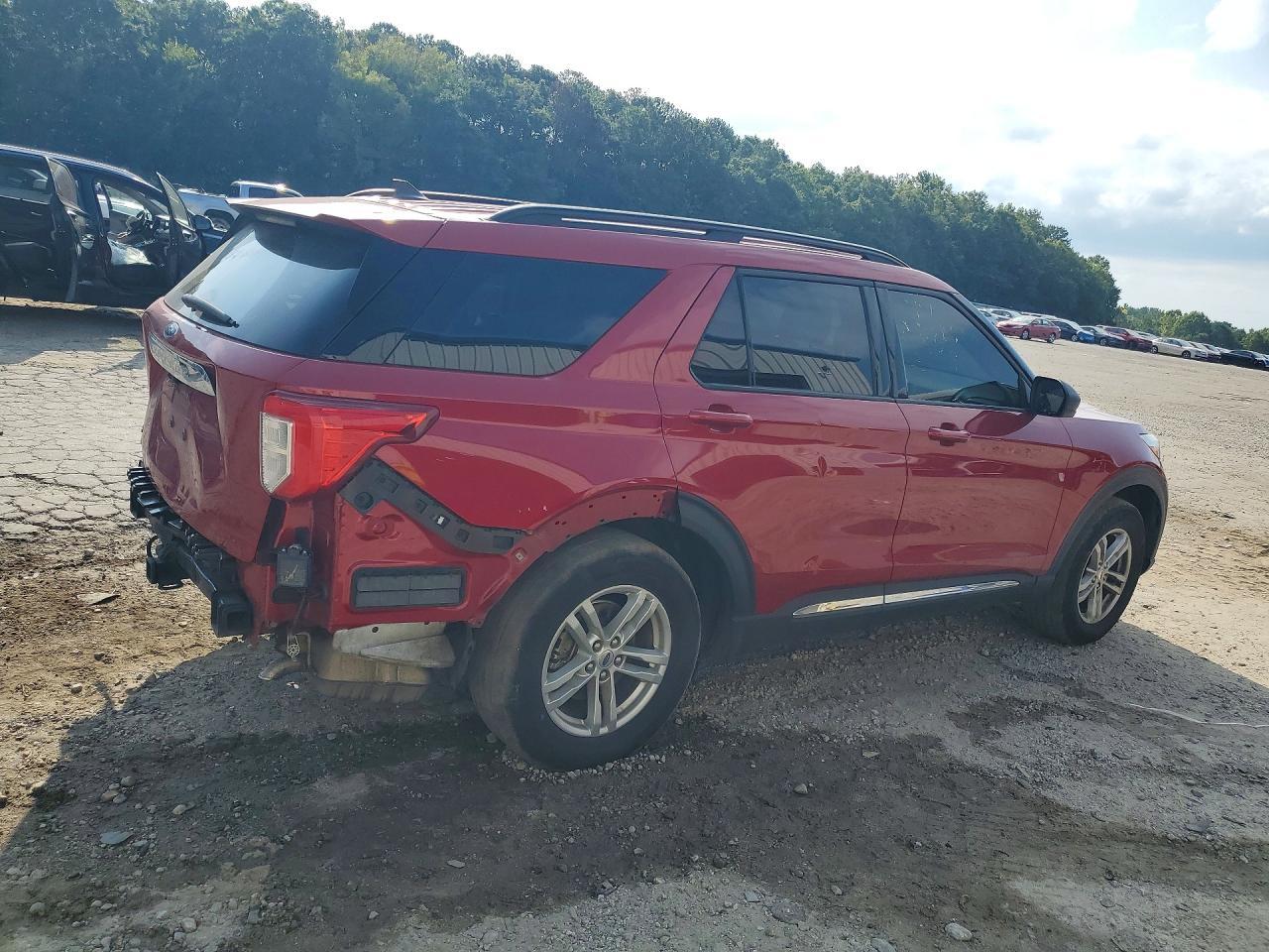 2022 Ford Explorer Xlt - Фото 3