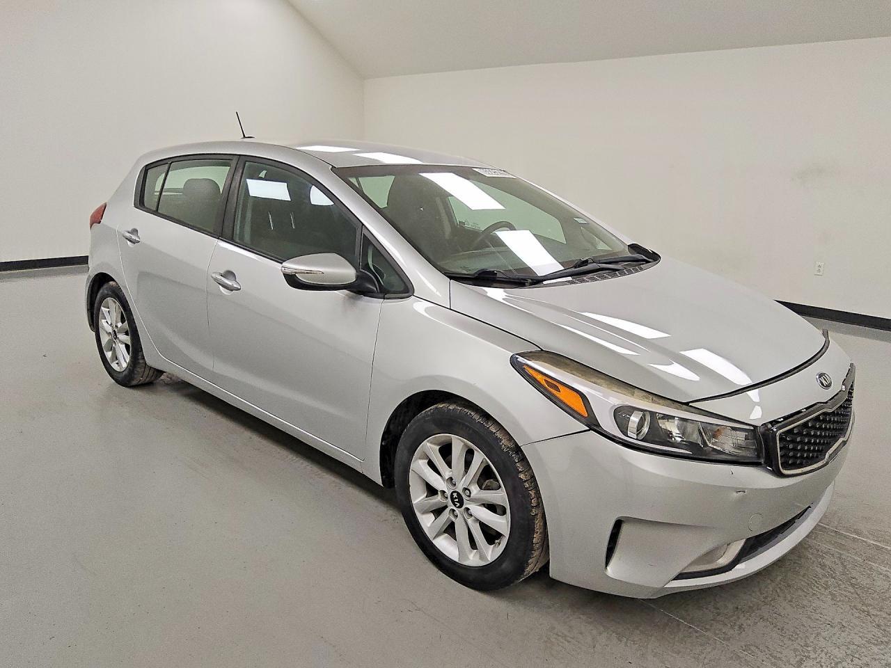 2017 Kia Forte5 Lx - Image 4