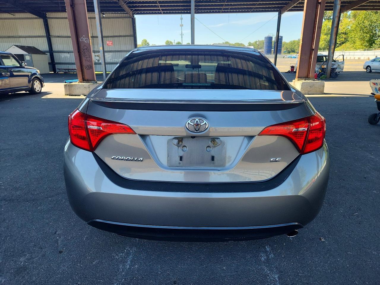 2017 Toyota Corolla Se - Фото 6