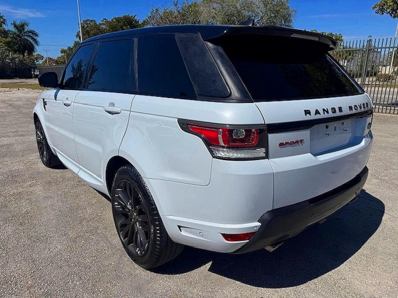 2017 Land Rover Range Rover Sport Hse Dynamic - Image 2