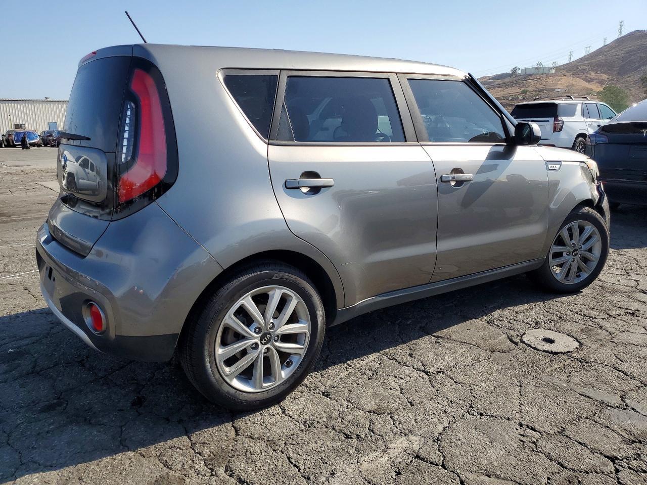 2018 Kia Soul + - Фото 3