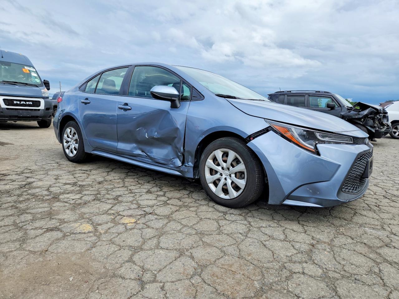 2021 Toyota Corolla Le - Фото 4