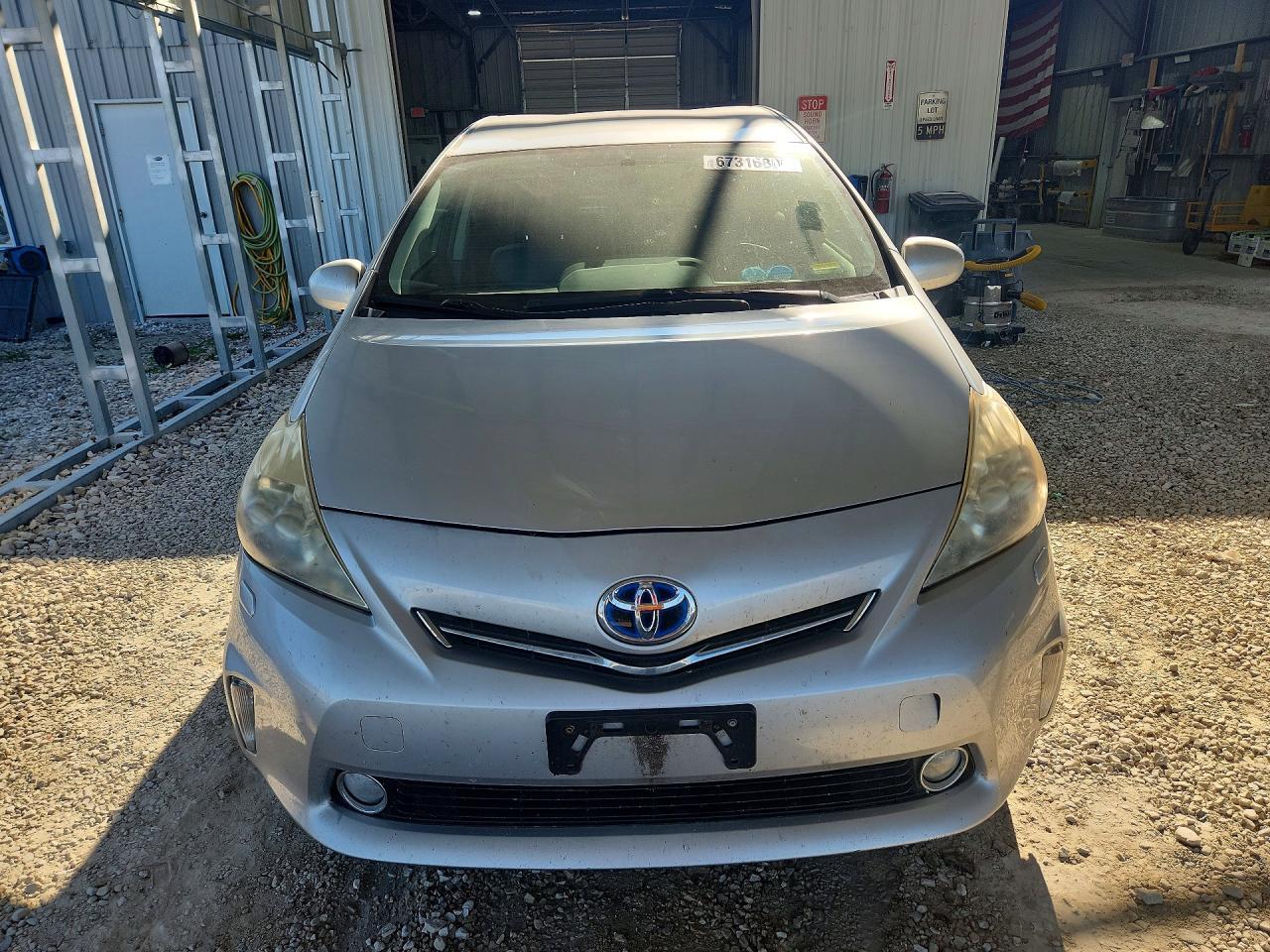2013 Toyota Prius V Five - Фото 5