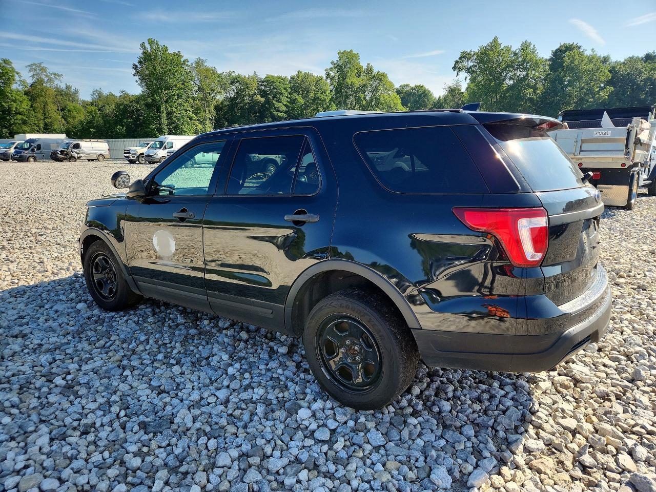 2019 Ford Explorer Police Interceptor - Фото 2