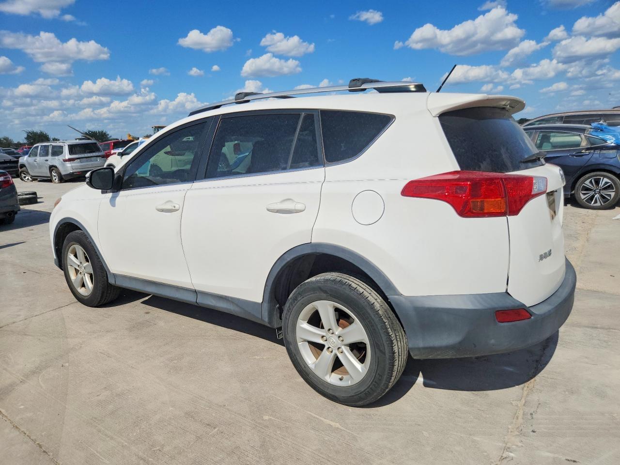 2013 Toyota Rav4 Xle - Image 2