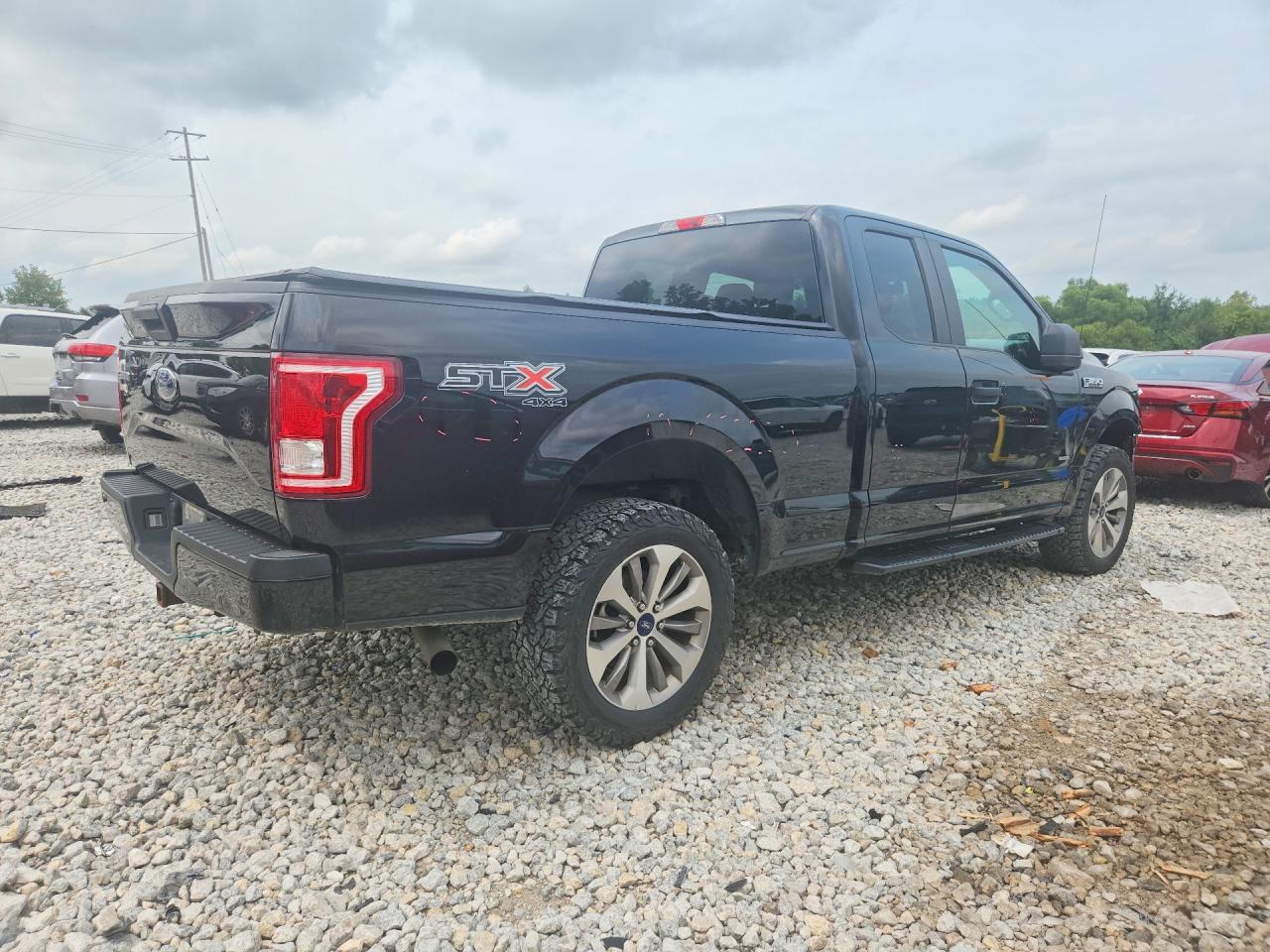 2017 Ford F150 Super Cab - Фото 3