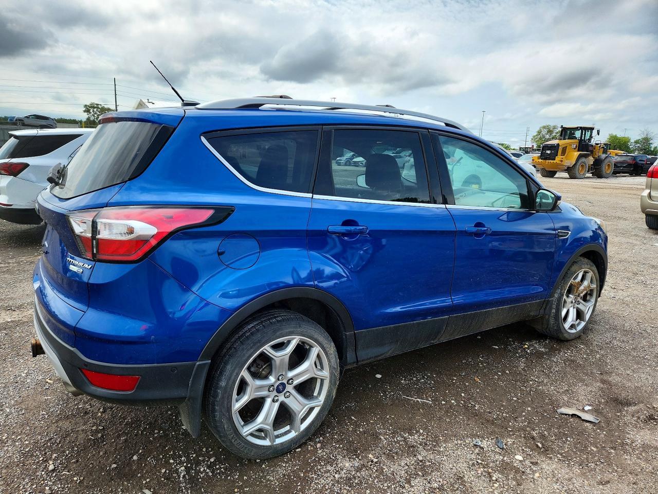 2017 Ford Escape Titanium - Image 3