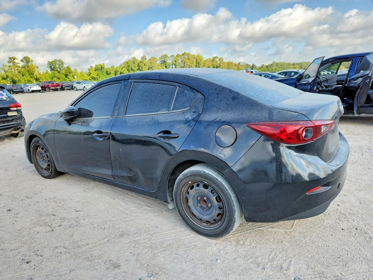 2017 Mazda 3 Sport - Фото 2