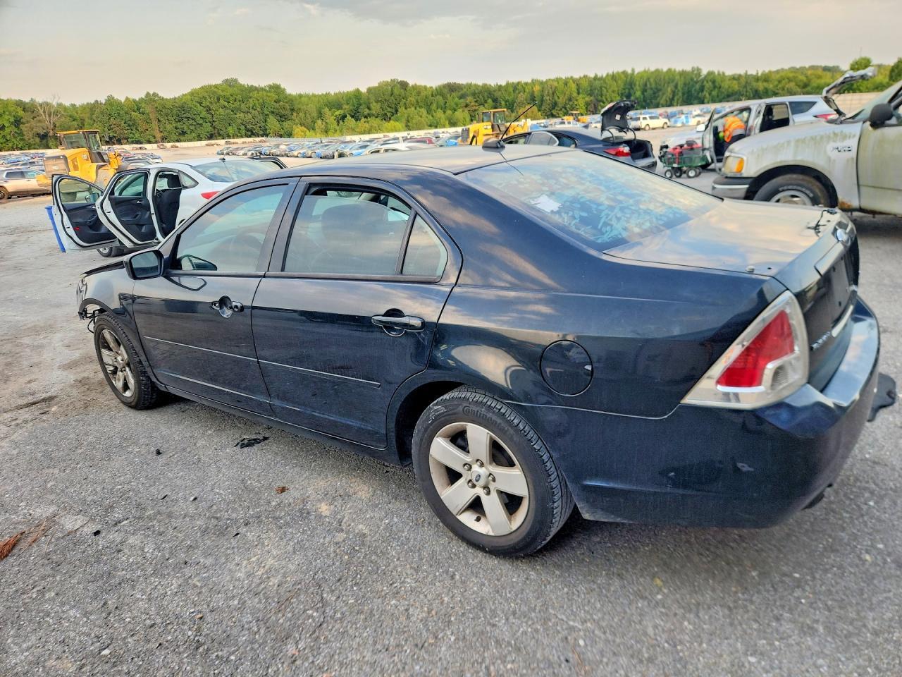 2008 Ford Fusion Se - Image 2